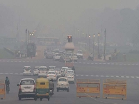 दिल्ली का खतरनाक प्रदूषण :- विकास मॉडल की असफलता?